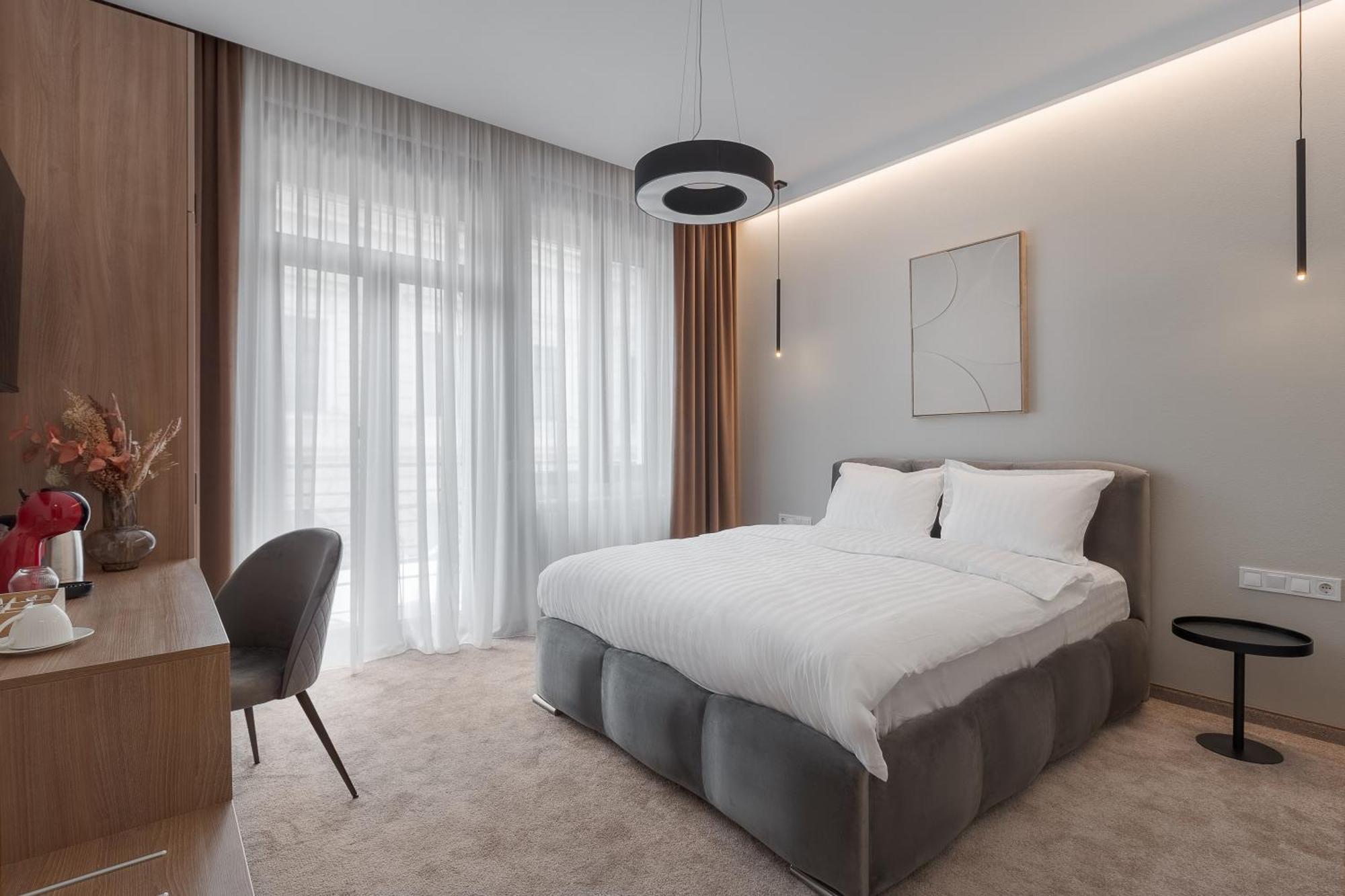 Oasis Rooms Oradea Exterior photo